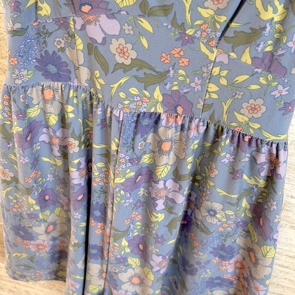 SO Floral Romper | SIZE M - Picture 4 of 6